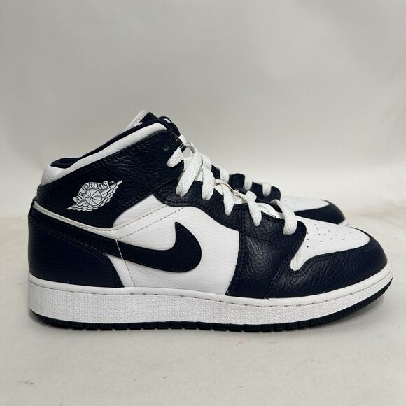 Nike Shoes Air Jordan Air Jordan 1 Mid GS “Obsidian” 2024 - Picture 5 of 8